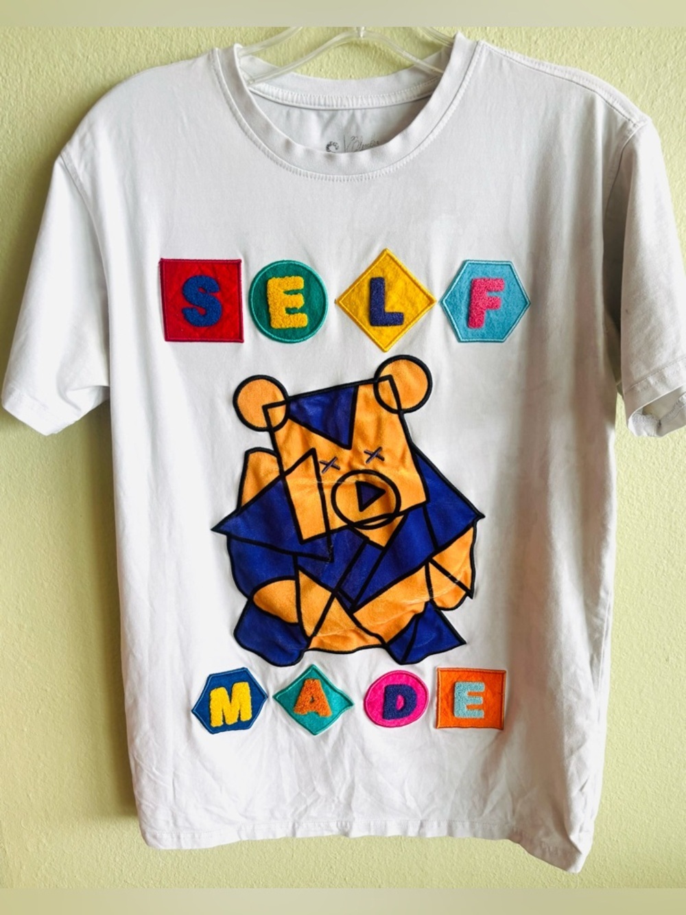 Bleecker & Mercer White 'Self Made' Bear Print T-Shirt Size: Small